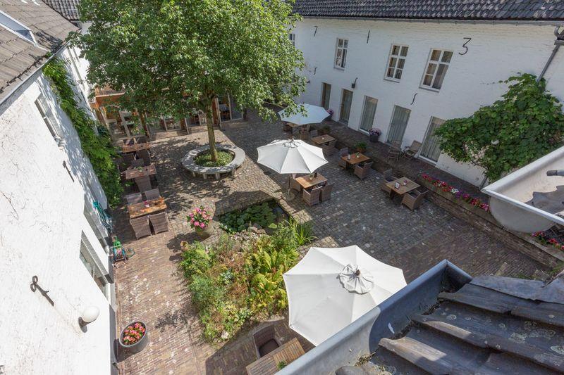 Fletcher Hotel-Restaurant Kasteel Erenstein Kerkrade Bagian luar foto