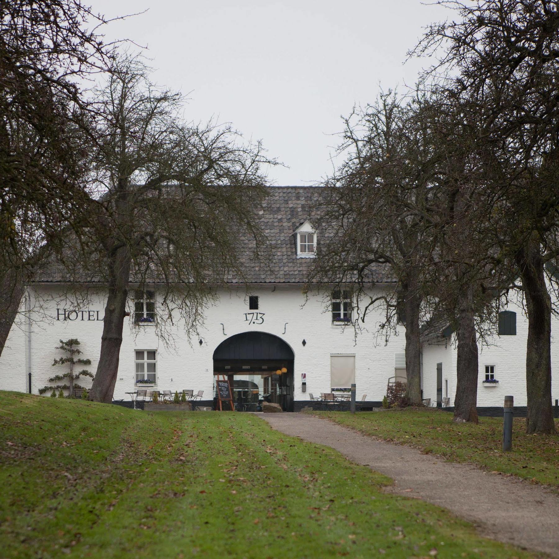 Fletcher Hotel-Restaurant Kasteel Erenstein Kerkrade Bagian luar foto